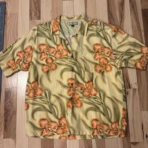 Tommy Bahamas shirt 100% silk good condition icon print.